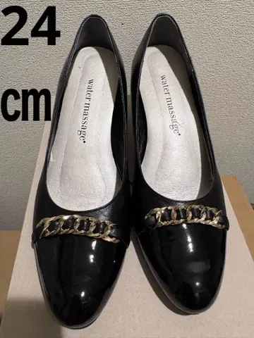 히미코 HIMIKO 에나멜 펌프스 24cm