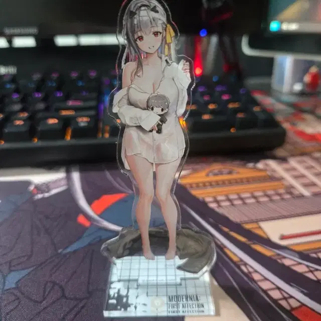 니케 모더니아 아크릴 스탠드