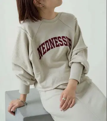 kastane [ SETUP ] 크롭 로고 맨투맨 롱 스커트