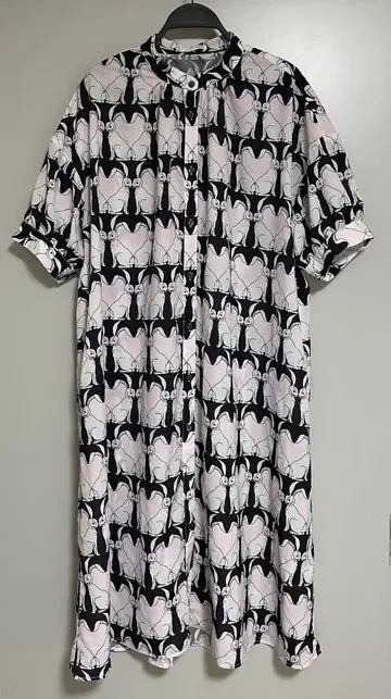 sandy 샌디 토끼 프린트 반팔 무릎 기장 원피스 핑크