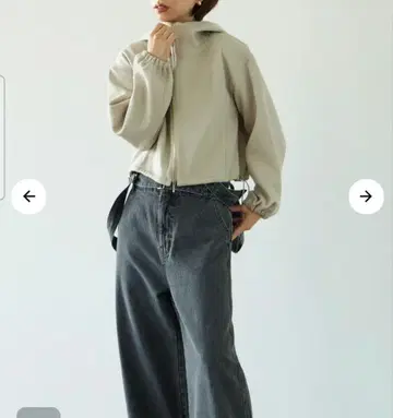 [한 번만 사용] 에스트라 STRATA 후드티