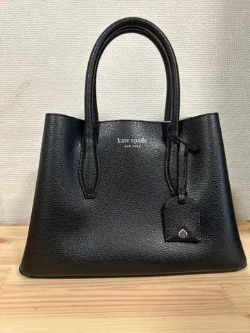케이트 스페이드 블랙 가죽 핸드백