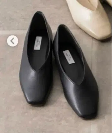 새상품 어반 리서치 38 밀리움 MILLIWM 펌프스