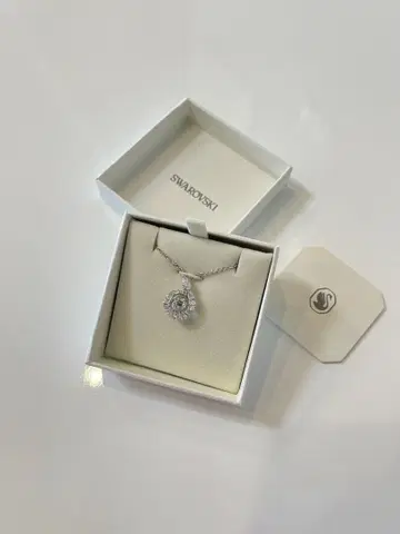 무료배송 미사용 새상품 SWAROVSKI Snake 펜던트