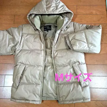 Forrejes M 사이즈 베이지 다운 자켓
