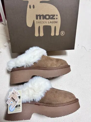 새상품! moz 모즈 스웨덴 무스탕 힐 샌들 L
