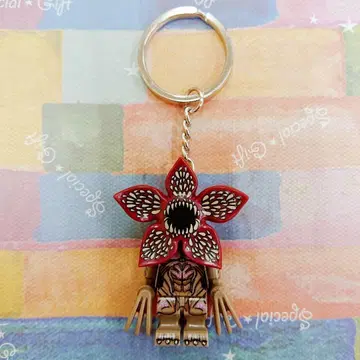 데모고르곤 1 기묘한 이야기 블록 키링 아메캐러