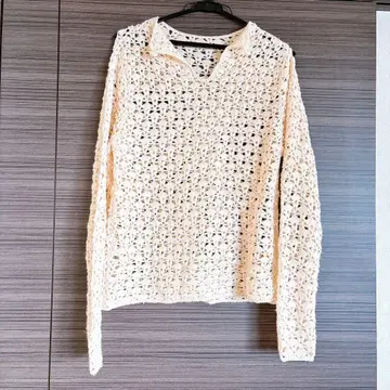 크림색 레이스 니트 긴팔 스웨터