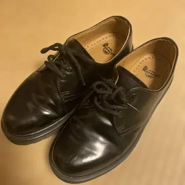 닥터마틴 블랙 가죽 3홀