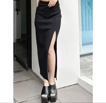 GYDA DEEP 슬릿 리브 롱 스커트 블랙