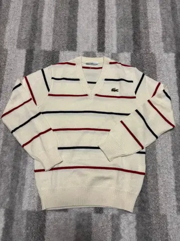 Lacoste V넥 스웨터 아이보리 스트라이프