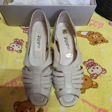 일본제 스트랩 디자인 샌들 24cm