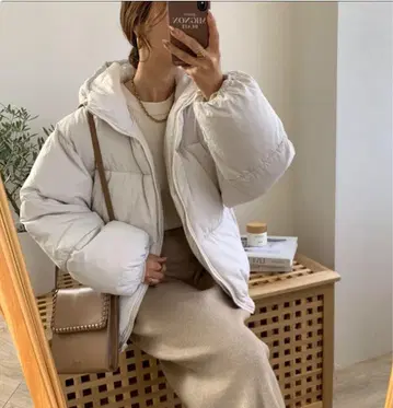 BLATE 충전솜 후드 다운 코트