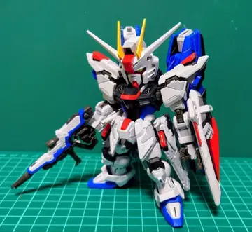 MGSD 프리덤 건담