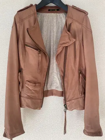 필리 링크스 가죽 라이더 자켓 라이트 핑크 브라운