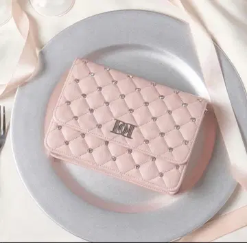 다리치 퀼팅 가죽 트래블 백