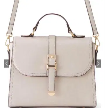 미사용 그레일 오프 베이지 플랩 숄더백