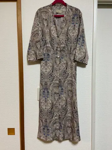 살리 런던 셔츠 원피스 V넥 페이즐리 무늬 올 패턴 허리 개더