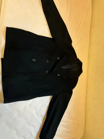 ZUCCA 블랙 더블 브레스트 피 코트