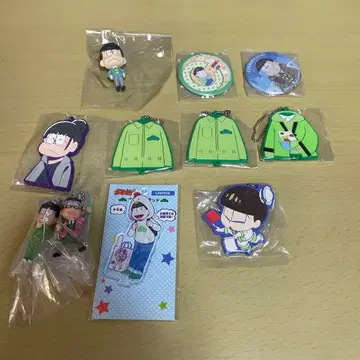 오소마츠 6쌍둥이 쵸로마츠 아크릴 키링 러버 키링 캔 배지 묶음 판매