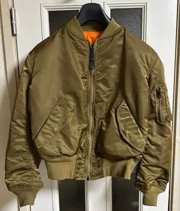 ALPHA INDUSTRIES MA-1 M 사이즈