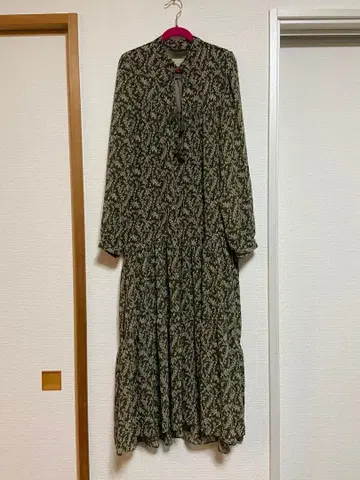 아모르 카프리스 sari London 꽃무늬 롱 원피스