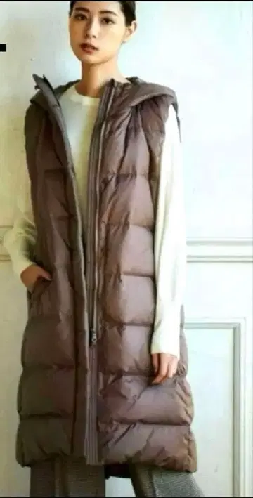 PLST 플라스테 롱 베스트 다운 미광택 브라운 M 사이즈