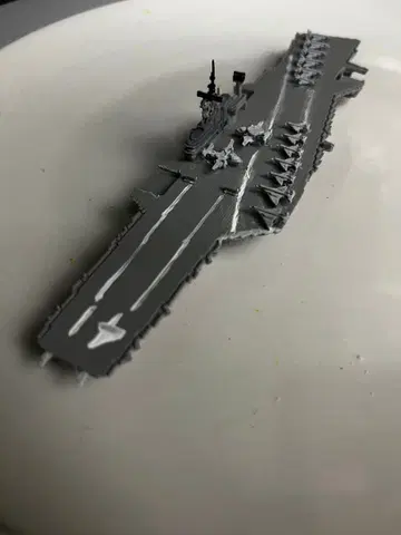 항공모함 미드웨이 페인팅 완료