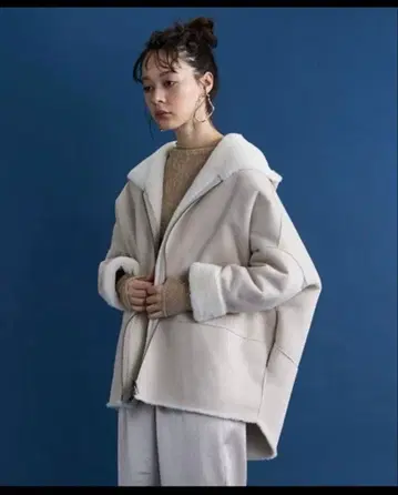 새상품 lui's 루이스팜 페이크 무스탕 리버서블 코트 보아 코트