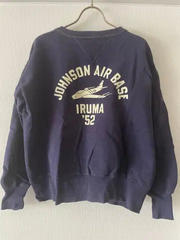 McCOY Johnson airBASE IRUMA 프린트 맨투맨