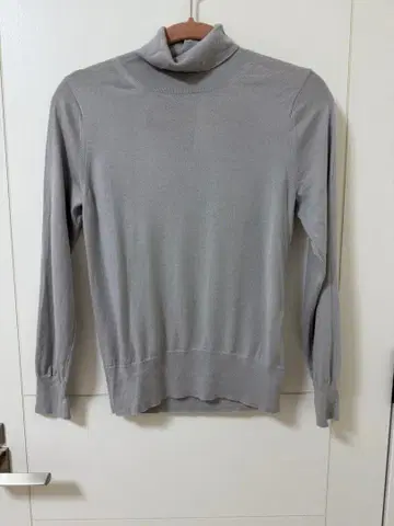 아나이 size 38 그레이 터틀넥 긴팔 니트