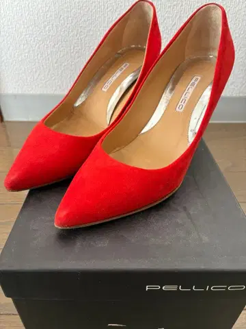 [중고] PELLICO 스웨이드 스틸레토 펌프스
