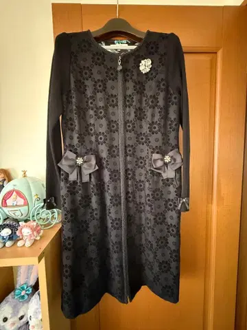 슈퍼 뷰티 44 새상품 니트 소매 플로키 원피스