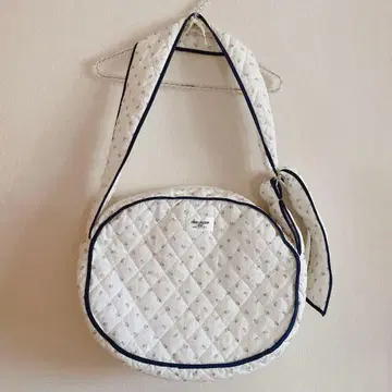 꽃무늬 패딩 백 TINA:JOJUN