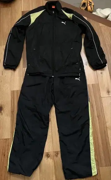 Puma 저리 상하의 세트 블랙/라임