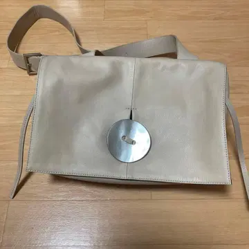 새상품 마츠오 인터내셔널 kawa-kawa 소가죽 백 정가 49500엔