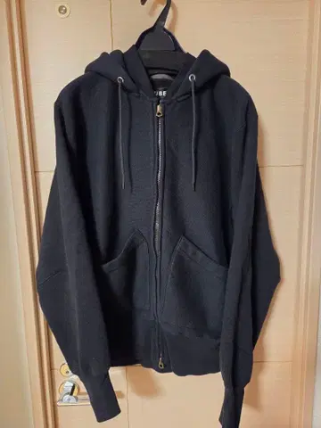 [ 새상품 ] AUBERGE RUSSELL 차콜 블랙