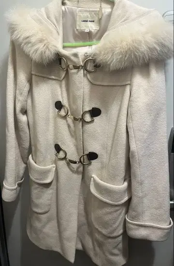 LAISSE PASSE 퍼 달린 더플 코트 38