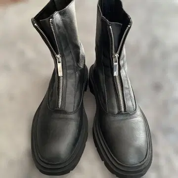 [ ZARA ] 블랙 부츠