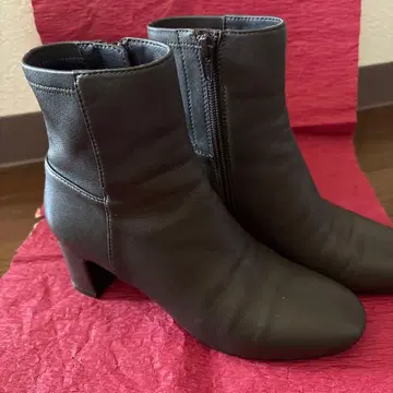 다크 브라운 가죽 숏부츠