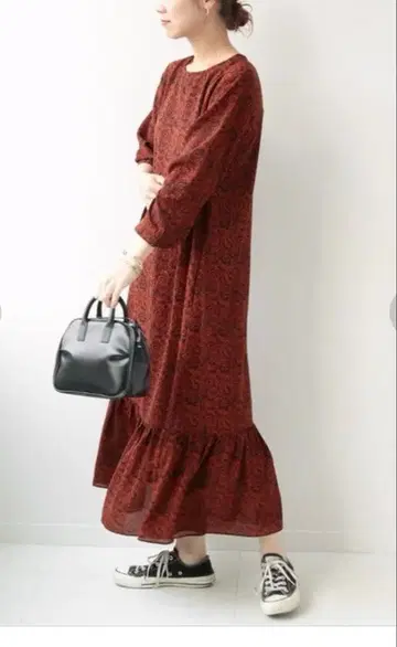 저널 스탠다드 리룸 패턴 개더 절개 원피스