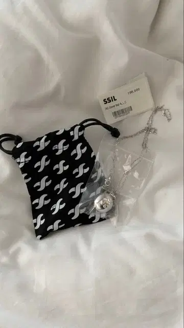 SSIL Clover Ball 실버 목걸이