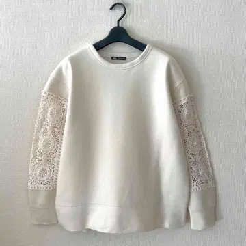 새상품 ZARA 컷워크 자수 맨투맨 트레이닝복 완판템