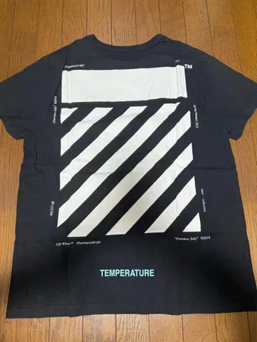 OFF TEMPERATURE 블랙T셔츠