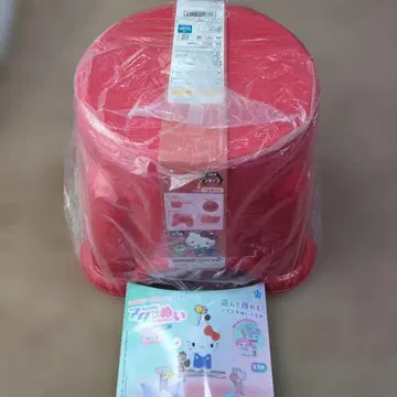 헬로키티 목욕탕 3종 세트 아쿠 x 봉제인형