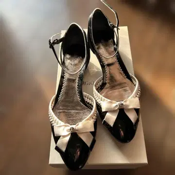 Giorgio 블랙/아이보리 에나멜 로우힐