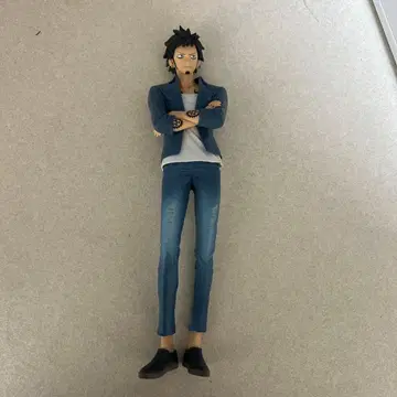 파란색 자켓 피규어