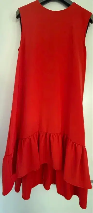 빨간색 프릴 슬리브리스 원피스 드레스