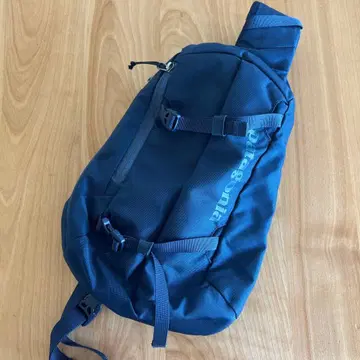 patagonia 파타고니아 아톰 슬링백 네이비
