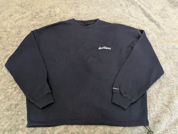 와일드 띵스 네이비 M 맨투맨